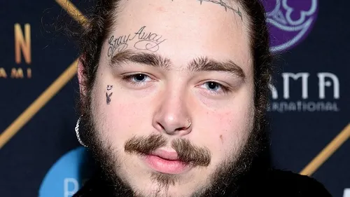POST MALONE DÉVOILE UN SECRET SUR SES TITRES